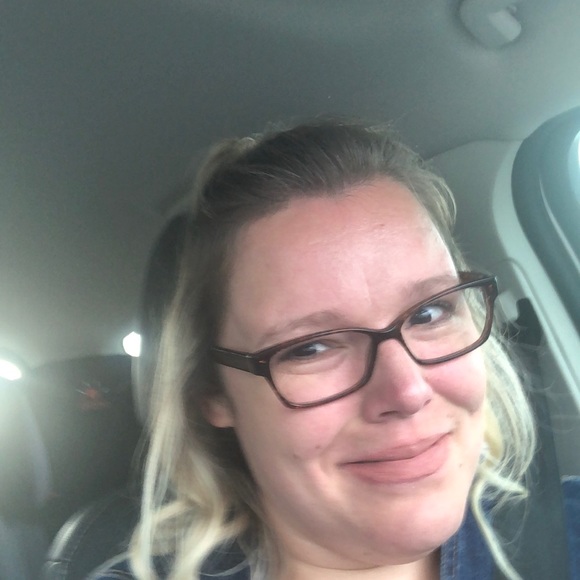 Meet your Posher, Marybeth - Picture 1 of 1